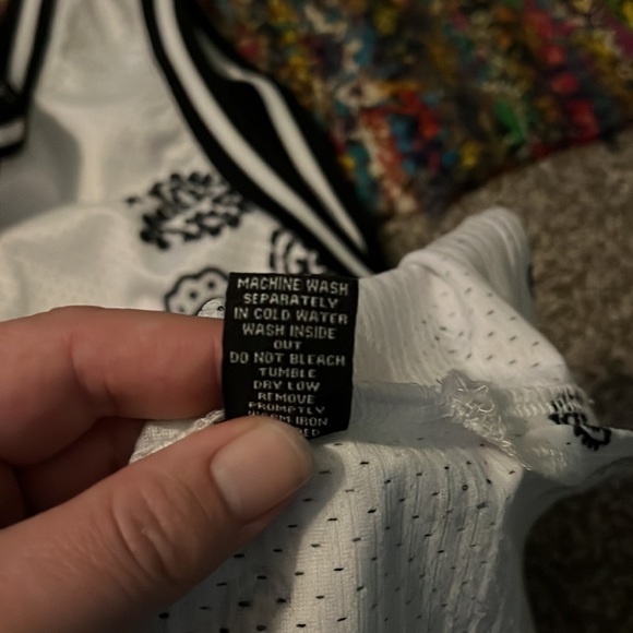 Super Cute Bandana Print Jersey Size Medium - Picture 5 of 5